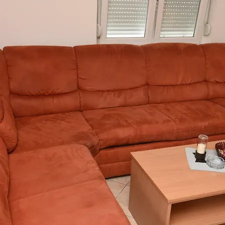 - Vila Kovilje 아파트호텔 *