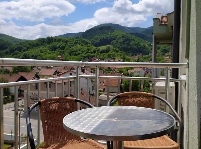 Hotel apartamentowy - Vila Kovilje *