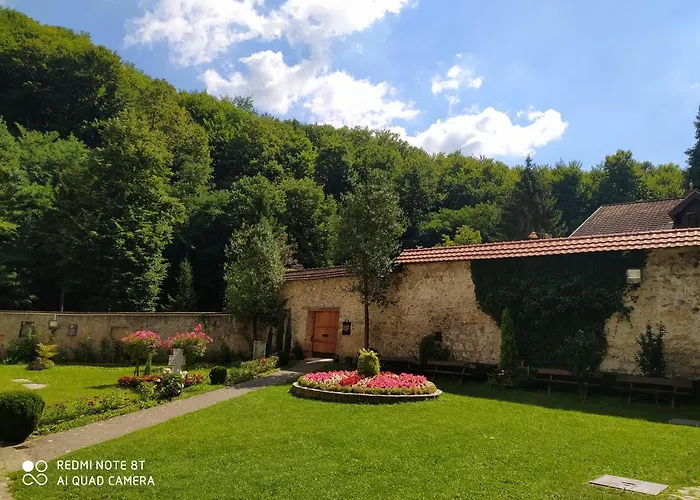 Hotel apartamentowy - Vila Kovilje