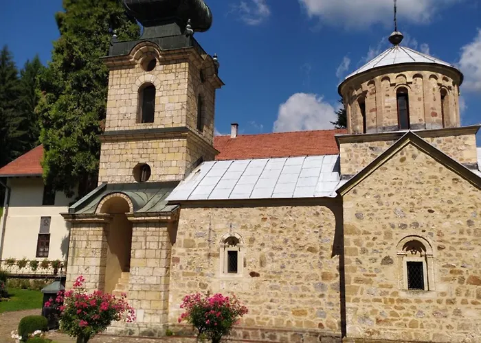 Hotel apartamentowy - Vila Kovilje *