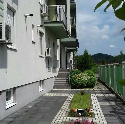Hotel apartamentowy - Vila Kovilje Banja Koviljača